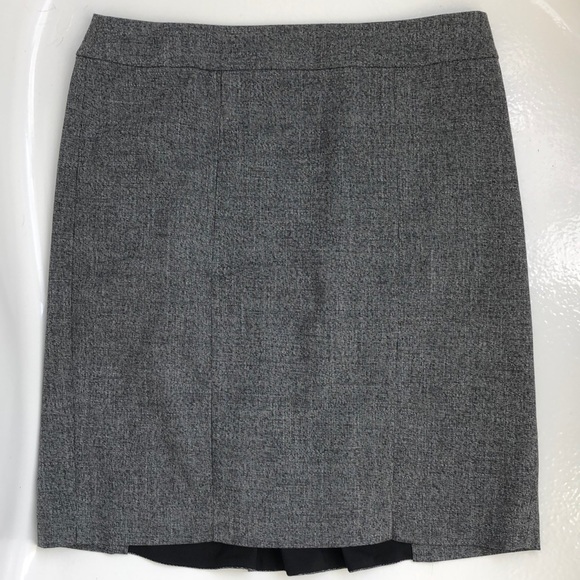 WHBM skirt with fun and flirty kick, sz 10 - Picture 2 of 7